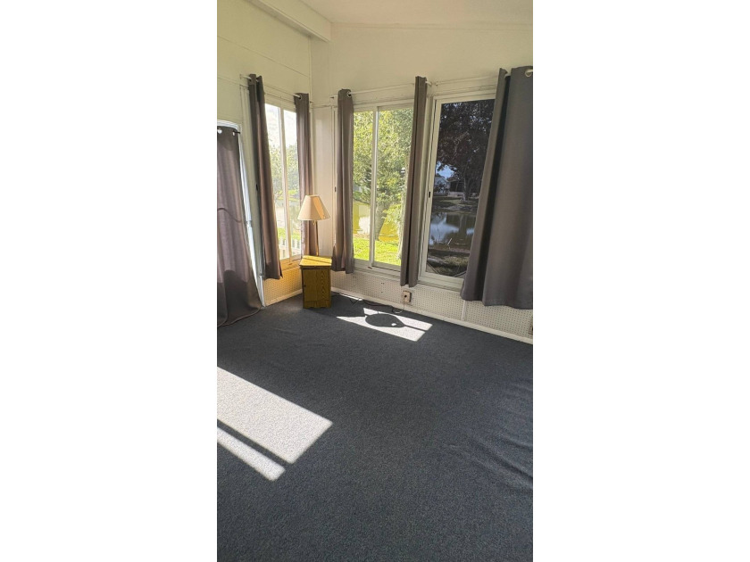 Move right into this beautifully updated 2-bedroom, 2-bath - photo 14