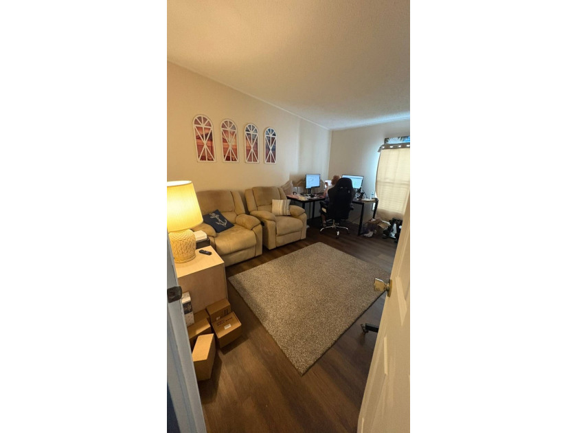 Move right into this beautifully updated 2-bedroom, 2-bath - photo 22