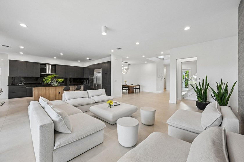 Welcome to this spectacular residence in the Lotus community of - photo 11