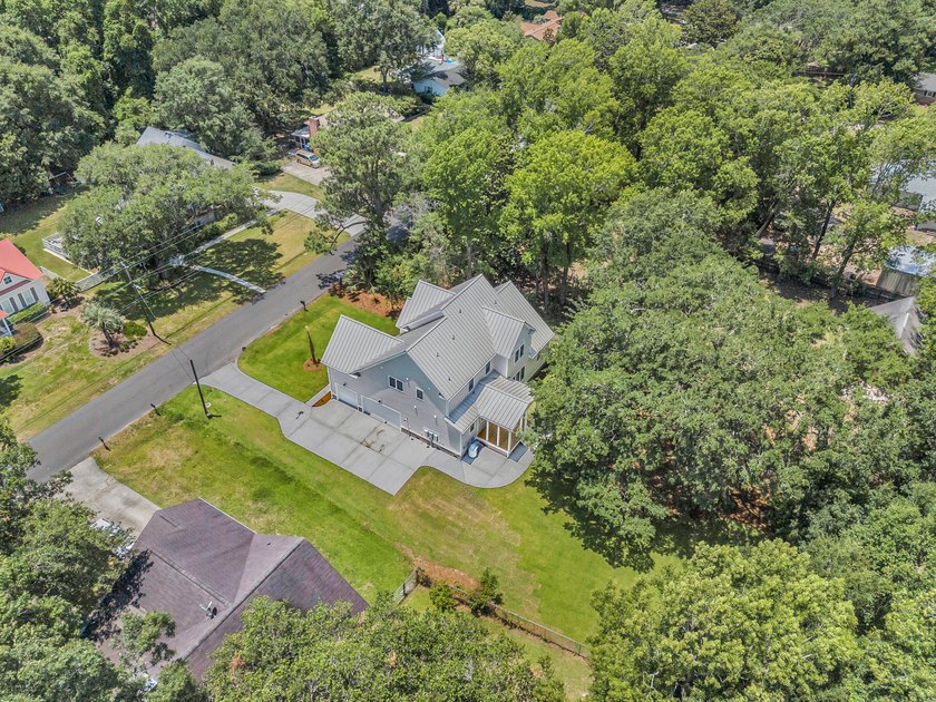 Experience the pinnacle of new construction luxury in this - photo 12