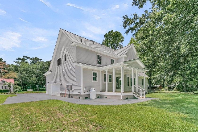 Experience the pinnacle of new construction luxury in this - photo 19