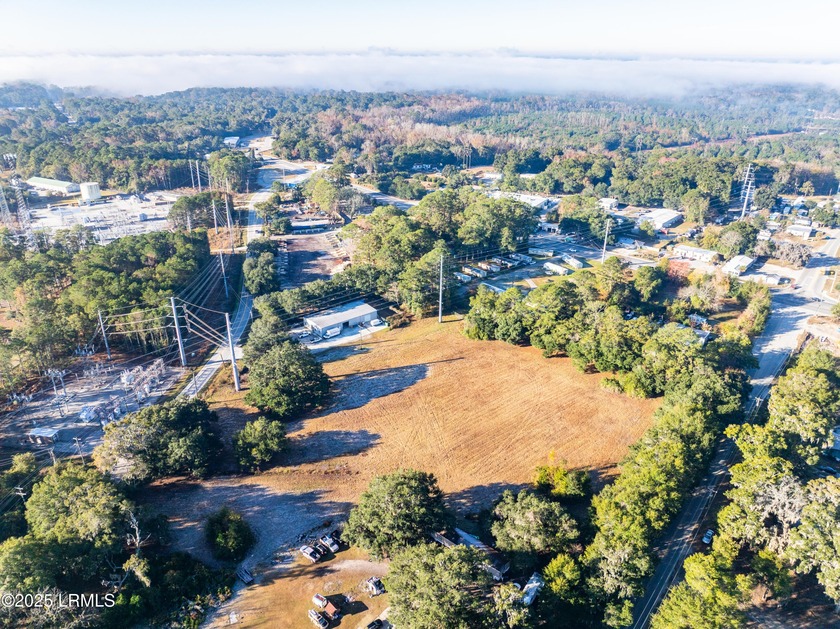 RARE DOUBLE PARCEL OPPORTUNITY: Prime 4.46 Acres in Beaufort - photo 3