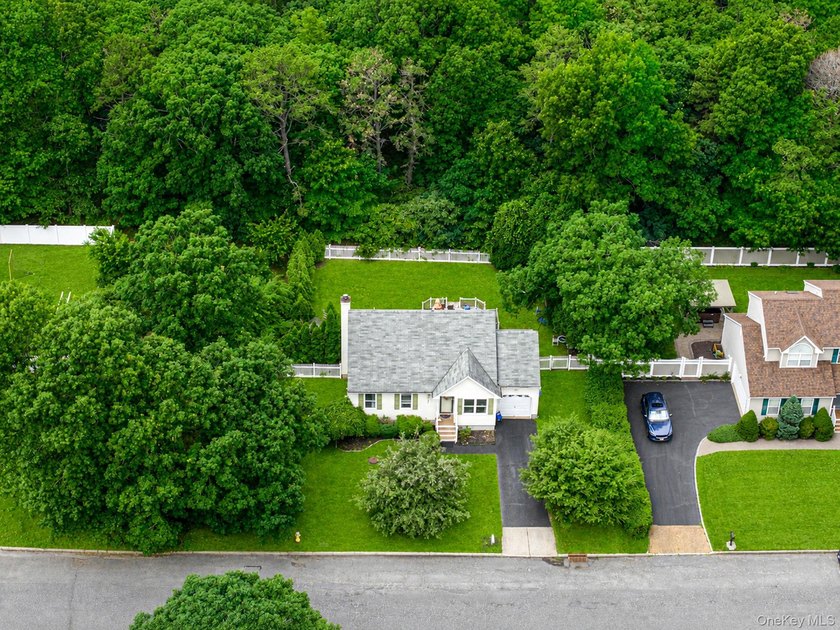 Welcome to 358 Tyler Avenue, Miller Place ! Find your next big - photo 17