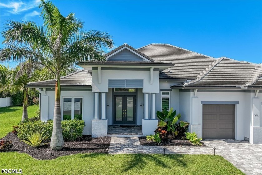 Welcome to luxury living at its finest! This exceptional 5 - photo 33