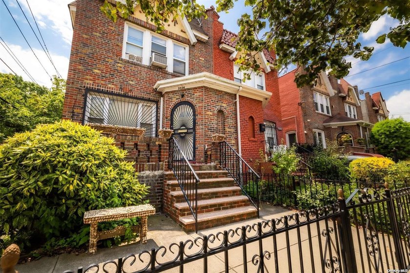 We are pleased to present this exclusive property, 3524 Avenue M - photo 5