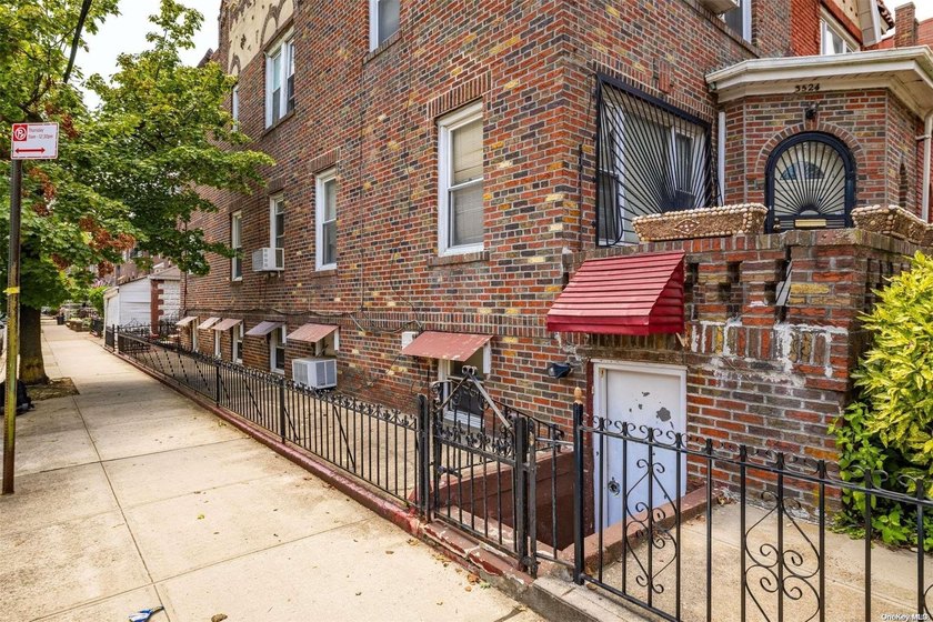 We are pleased to present this exclusive property, 3524 Avenue M - photo 8