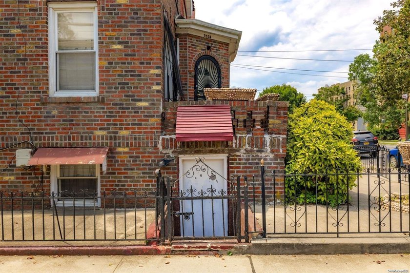 We are pleased to present this exclusive property, 3524 Avenue M - photo 9