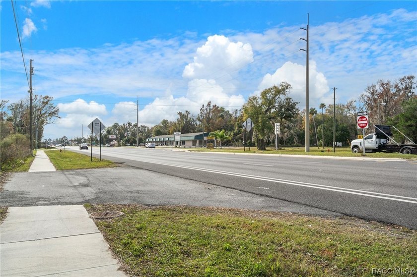 This prime development opportunity, located in Downtown - photo 15