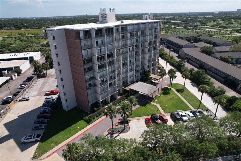 Wake up to a beautiful view every day in this 2 bedroom 2 - photo 25