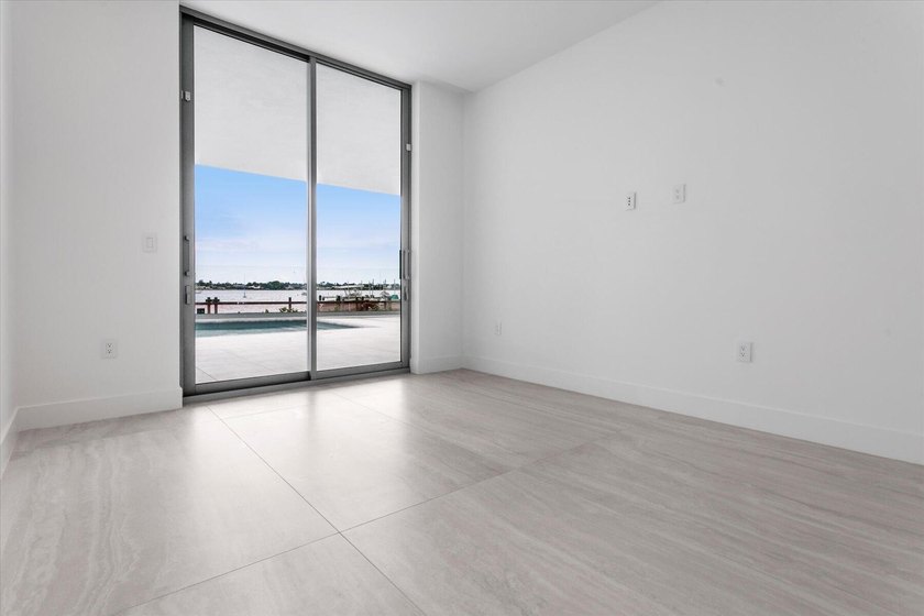 The ONLY DIRECT WATERFRONT Intracoastal Townhouse available in - photo 17