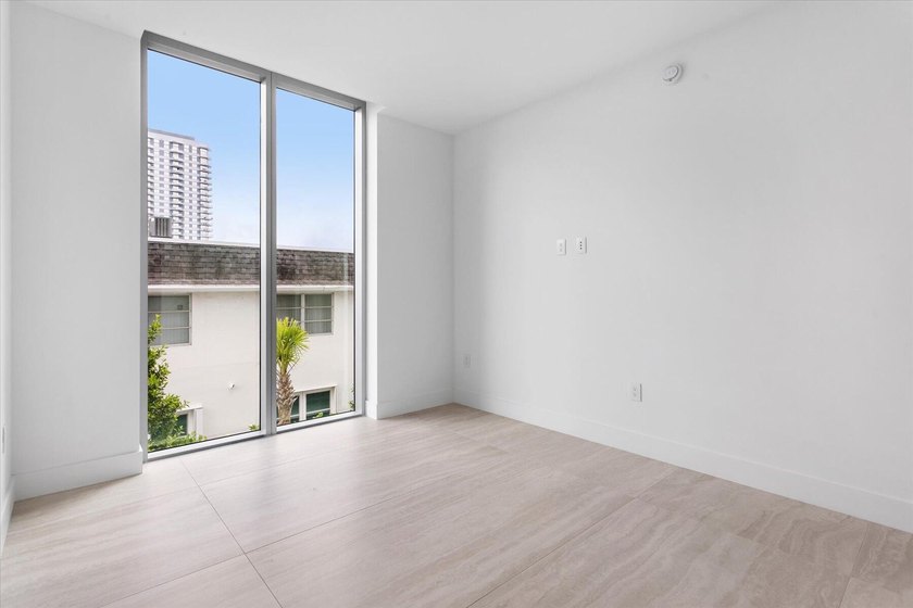 The ONLY DIRECT WATERFRONT Intracoastal Townhouse available in - photo 29