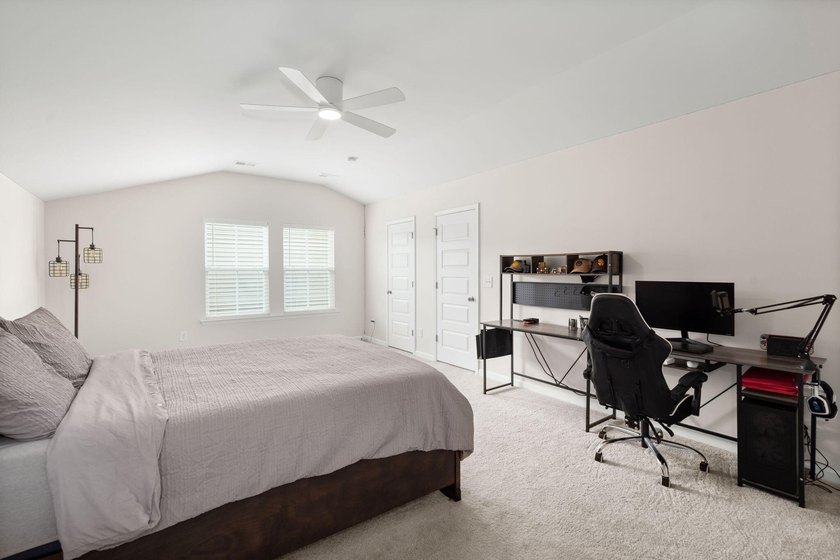 **Sellers offering $5k towards buyers closing costs!!* Why wait - photo 33