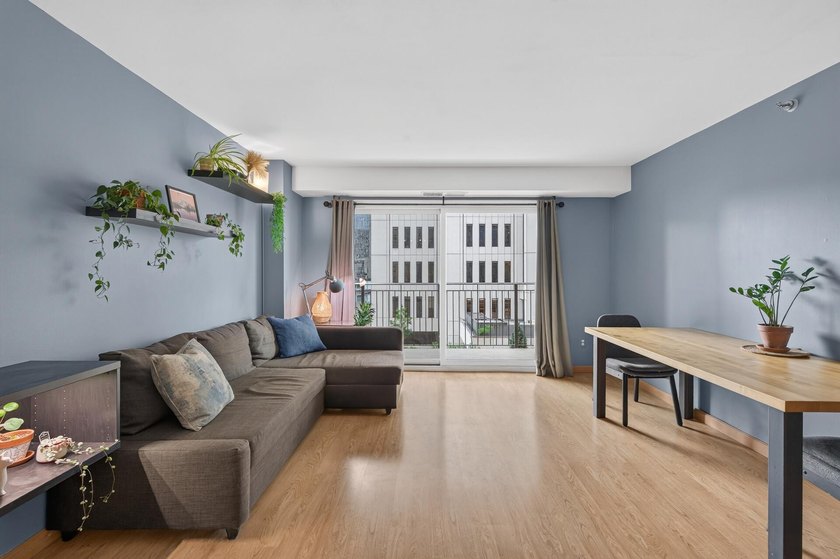 Experience the best of urban living in this stylish 1-bedroom - photo 10