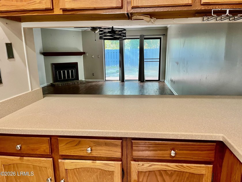 LOOKING FOR A SHORT TERM RENTAL IN A TOP NOTCH LOCATION...THIS - photo 7