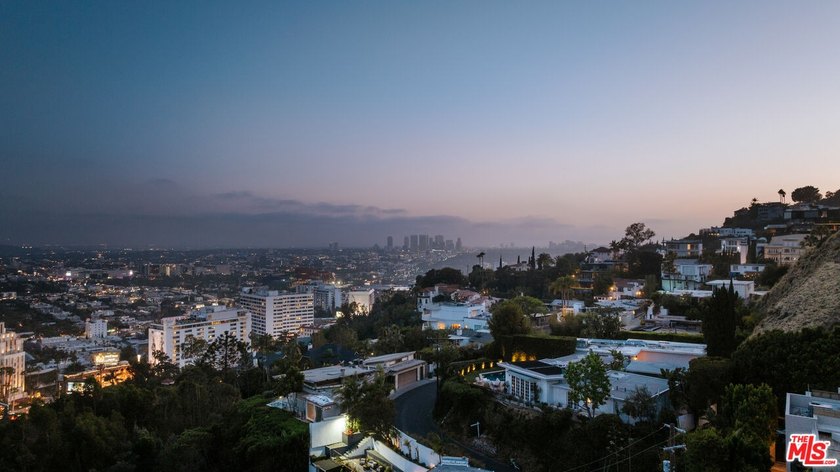 Boasting A+ panoramic views that are among the most - photo 13
