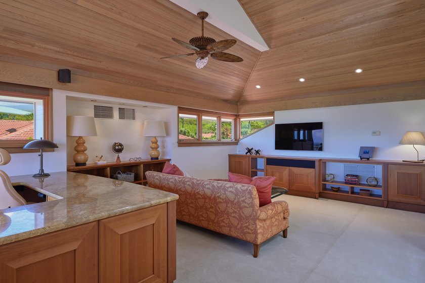 Wailea Point Residence 802 &amp; 804 is an exquisite, rare, double - photo 13