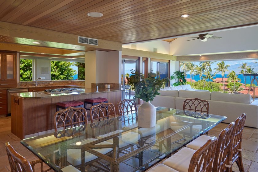 Wailea Point Residence 802 &amp; 804 is an exquisite, rare, double - photo 18