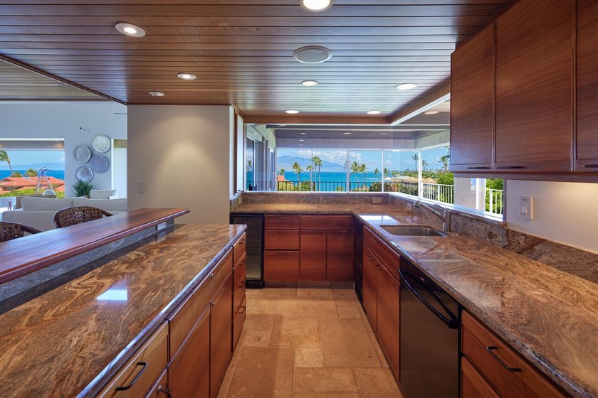 Wailea Point Residence 802 &amp; 804 is an exquisite, rare, double - photo 20