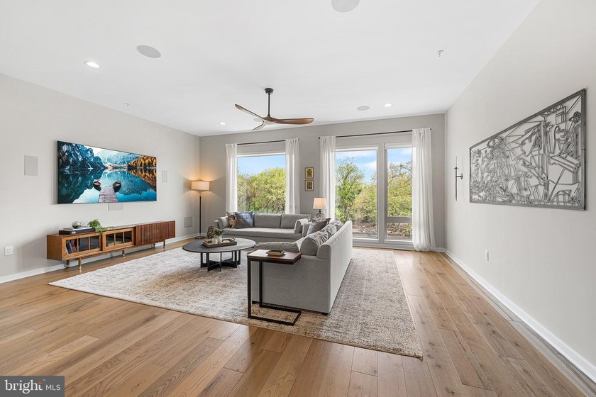 Welcome to 3117 Pierview Lane, a fully upgraded Essex model home - photo 18