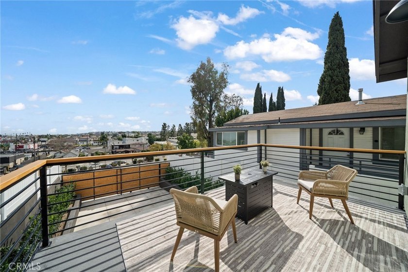 Schedule a tour today! Text Itzel Campos or Agents can request - photo 4