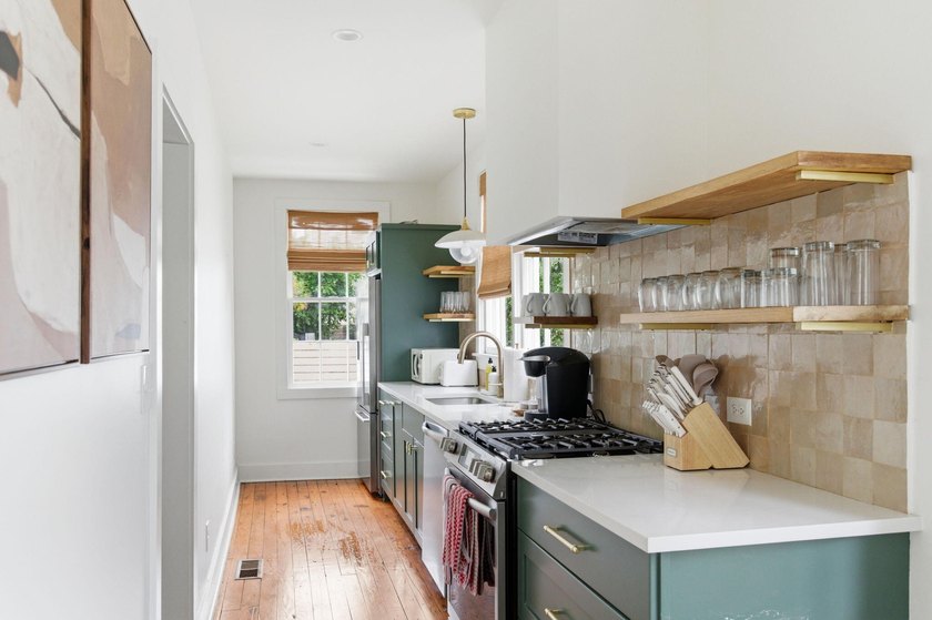 Fantastic luxury house-hack opportunity in the heart of Downtown - photo 32