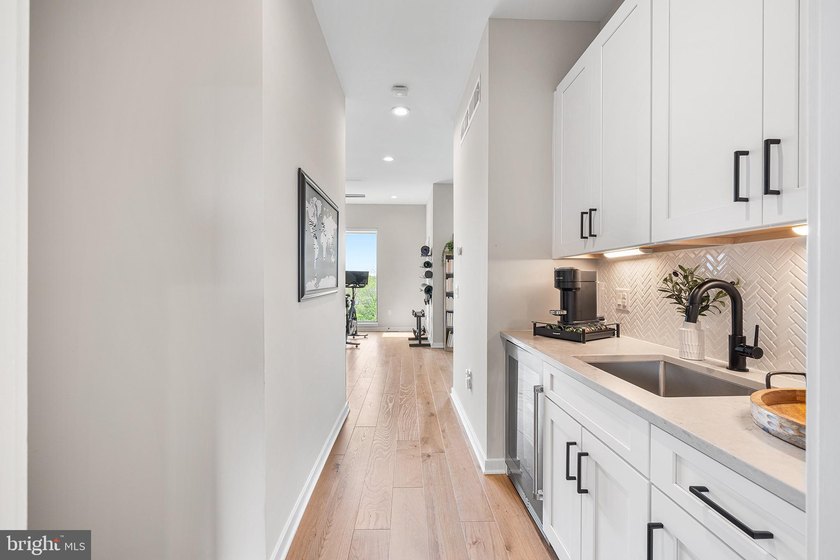 Welcome to 3117 Pierview Lane, a fully upgraded Essex model home - photo 34