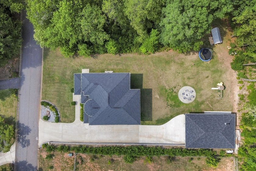 This stunning all-brick home sits on .71 acres and offers 3,250 - photo 43