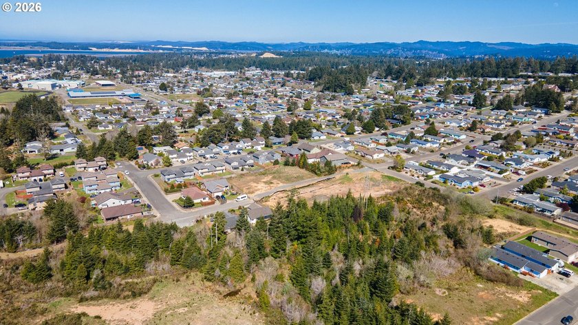 Take advantage of this rare opportunity to own a 0.18-acre - photo 7