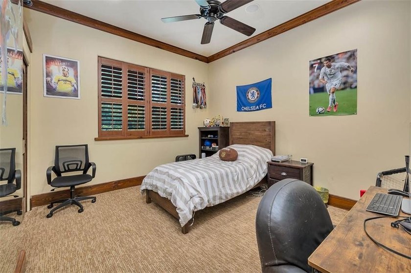 Come see this custom house located in the highly desirable Sea - photo 25