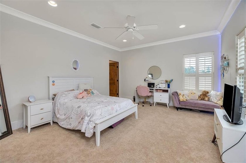 Come see this custom house located in the highly desirable Sea - photo 27