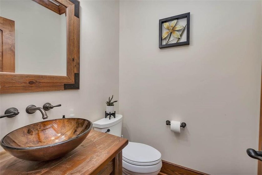 Come see this custom house located in the highly desirable Sea - photo 35
