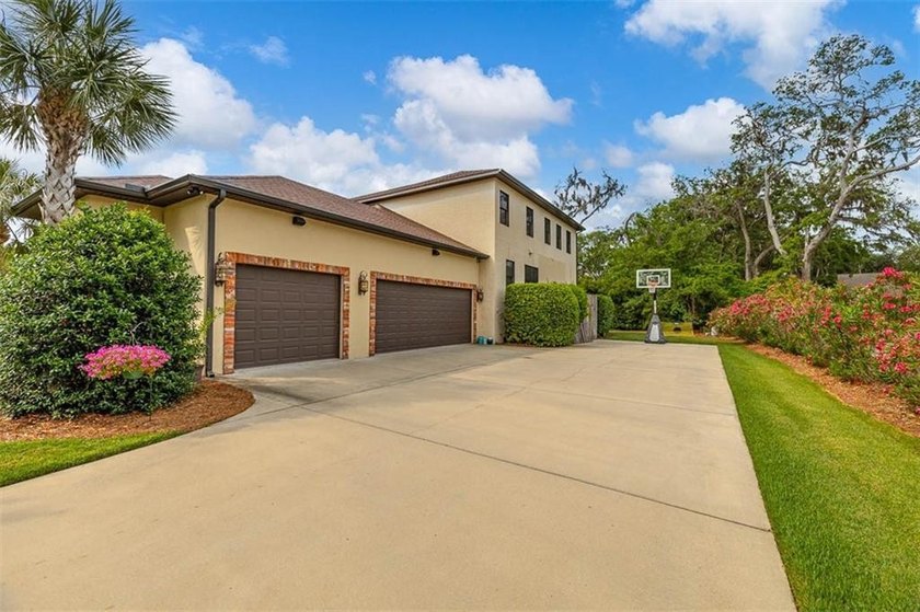 Come see this custom house located in the highly desirable Sea - photo 46