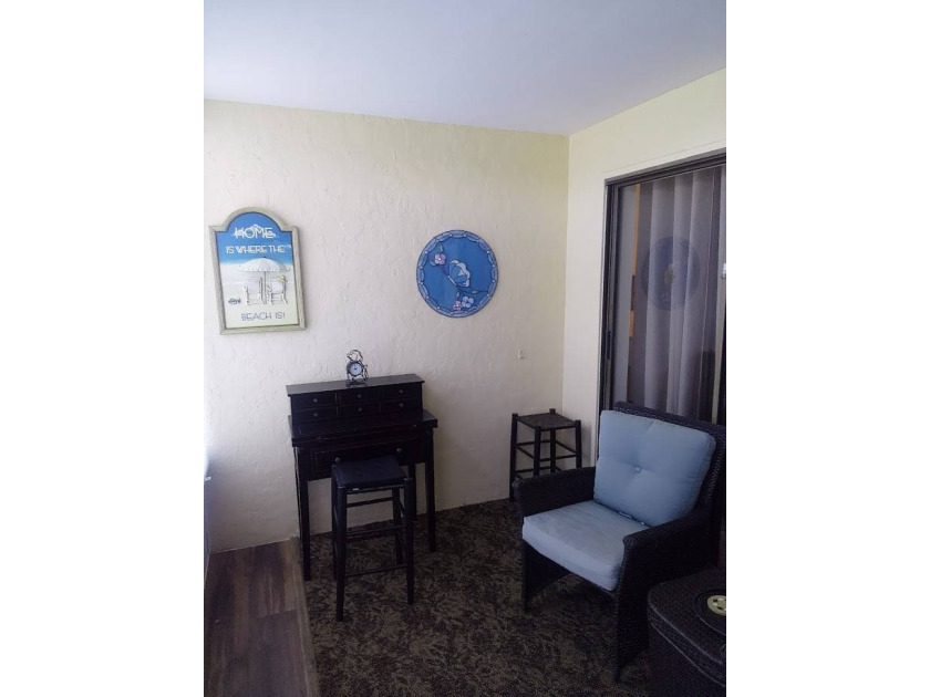 Beautifully maintained ground-floor condo located in the - photo 17
