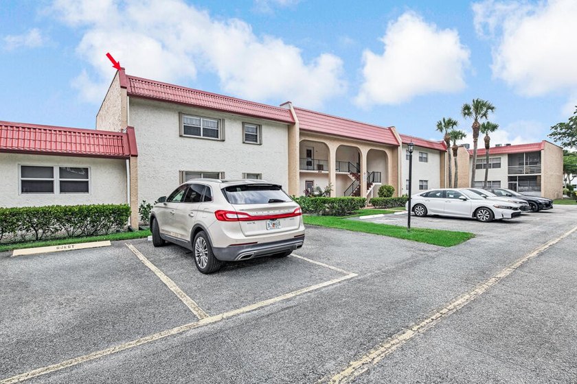 Introducing this beautifully maintained 2-bedroom condo with - photo 33