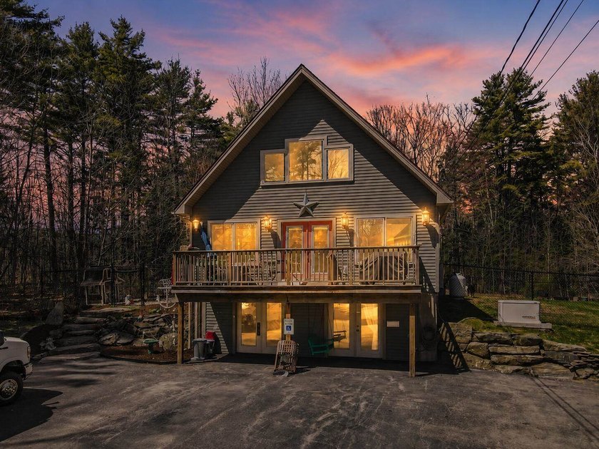 Nestled on 4 private acres just six minutes from downtown - photo 2