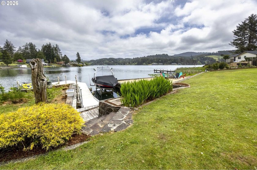 Enjoy this classic lakefront home with stunning views on the - photo 36