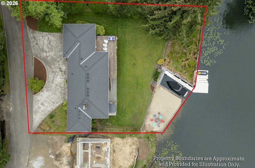 Enjoy this classic lakefront home with stunning views on the - photo 40