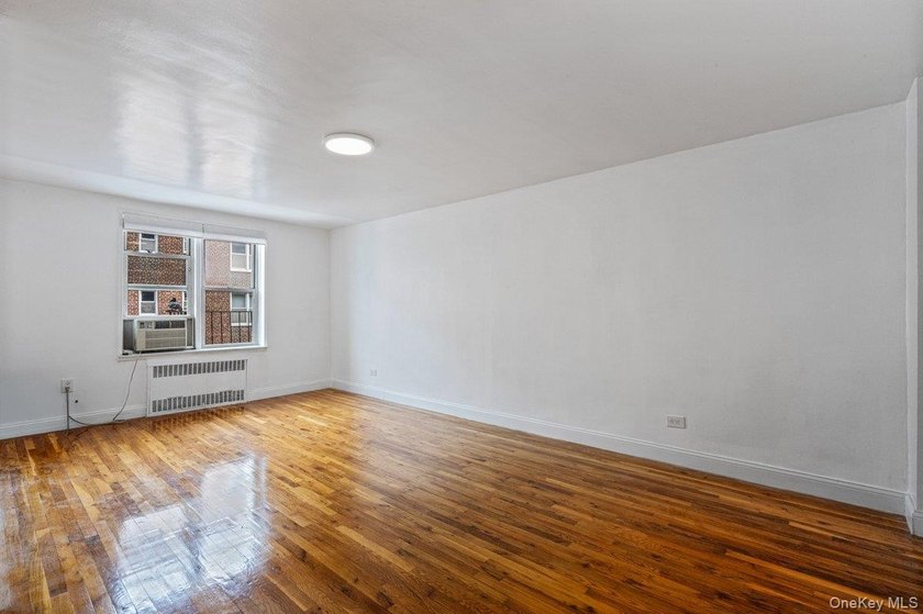 Bright and spacious 2-bedroom co-op at The Indiana in the heart - photo 5