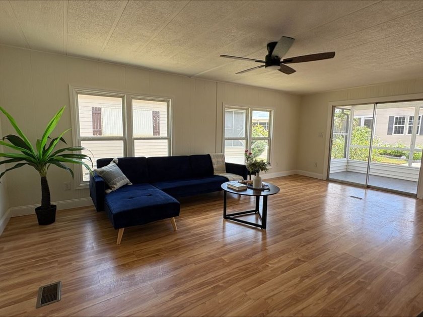 Welcome to Colony Cove a 55+ age-qualified active and vibrant - photo 3