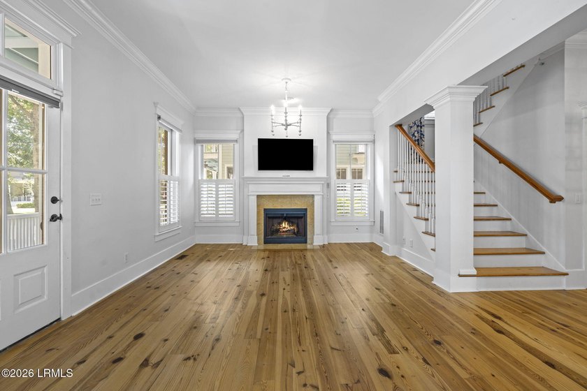 PRICED UNDER JUNE 2026 APPRAISED VALUE!!! Come Home to this - photo 4