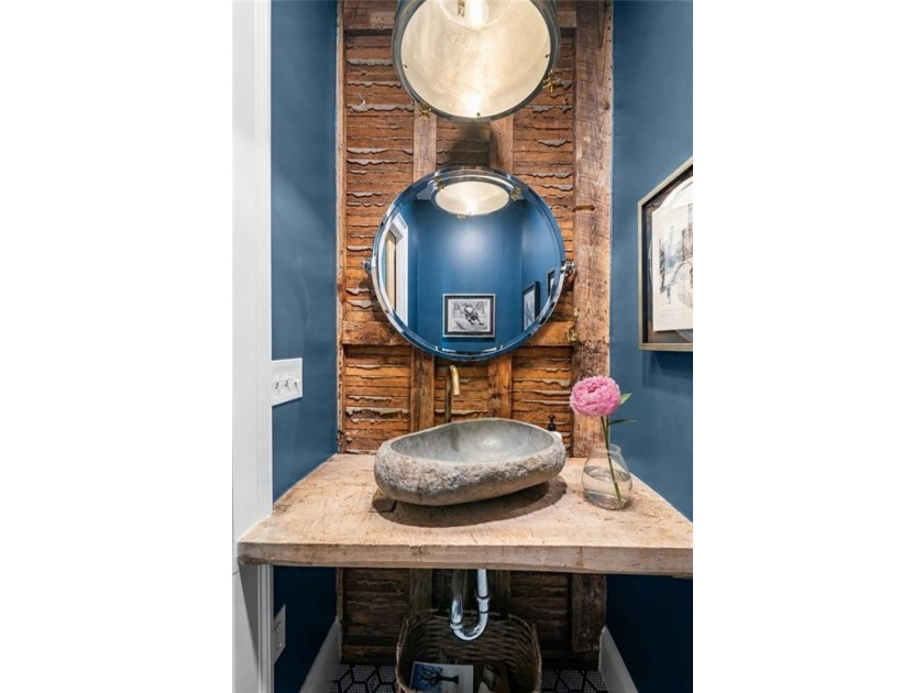 Welcome to 578 Montgomery Ferry, a truly exceptional 4-bedroom - photo 7
