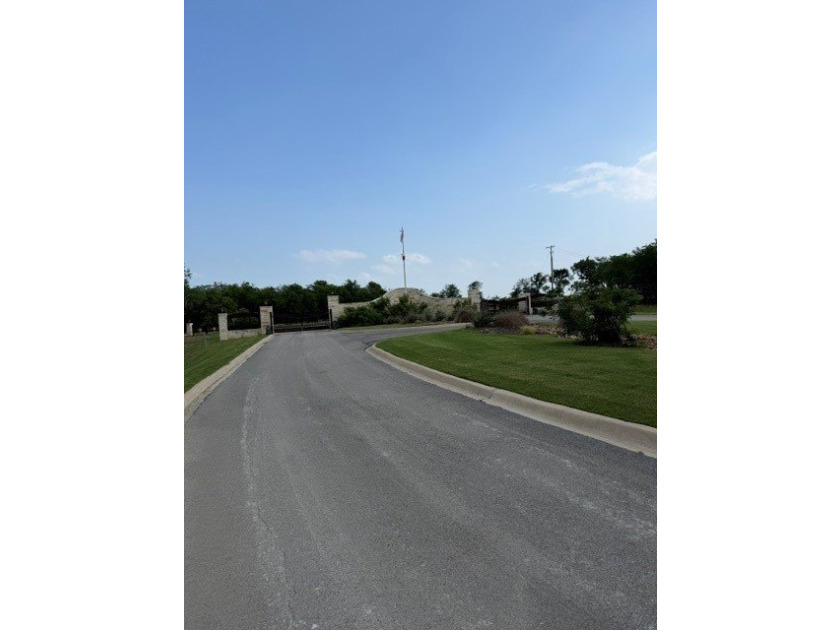 Don't miss this rare opportunity to own a 1.69-acre waterfront - photo 4