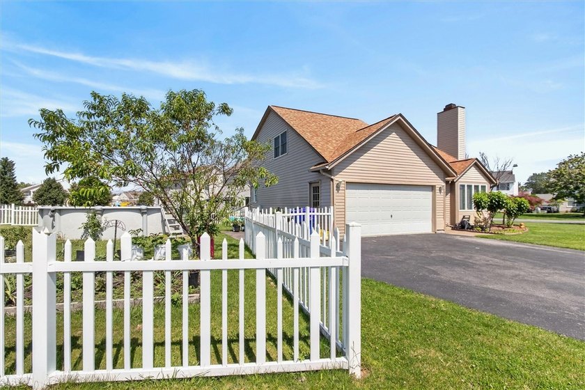 Don't miss this opportunity to own 29 Jade Drive! This - photo 5