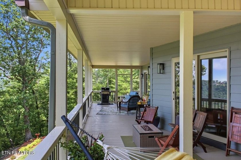 This immaculate custom built 1,944 square foot home has one of - photo 14
