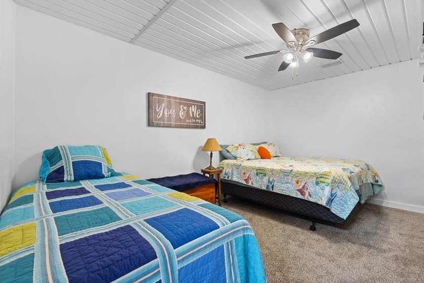 Welcome to this one-of-a-kind Steinhatchee retreat offering - photo 12