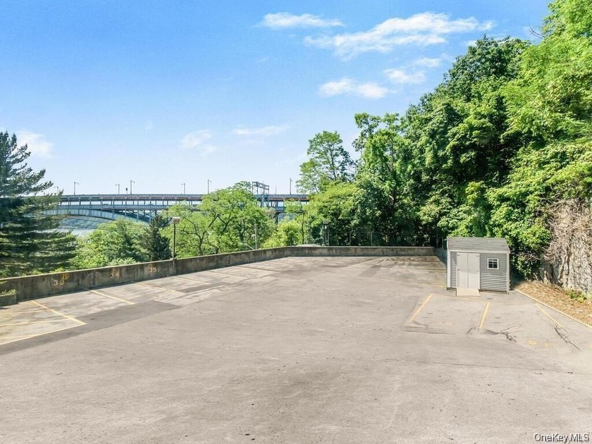 Welcome to a beautiful and amazingly maintained 2 Beds/ 2 Bath - photo 12