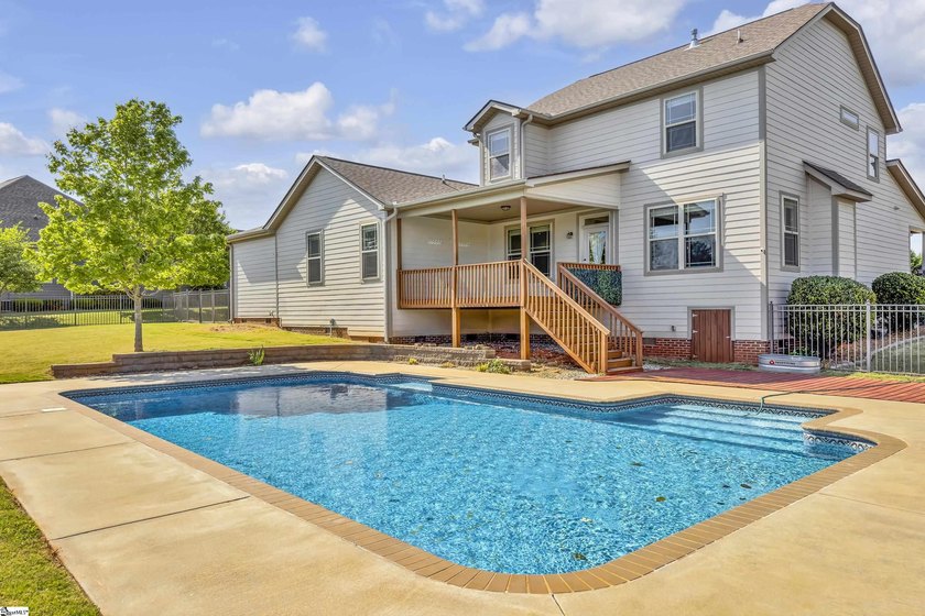 Tucked inside the gated community of Pennington Park on Lake - photo 41