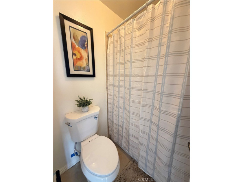 Nicely Gated Community in the heart of Santa Ana. Yes, this - photo 8