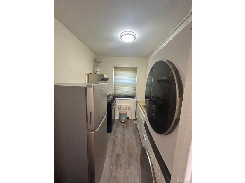 Clearview Gardens Coop One Bedroom (Lower Level Unit ,610 Square - photo 6