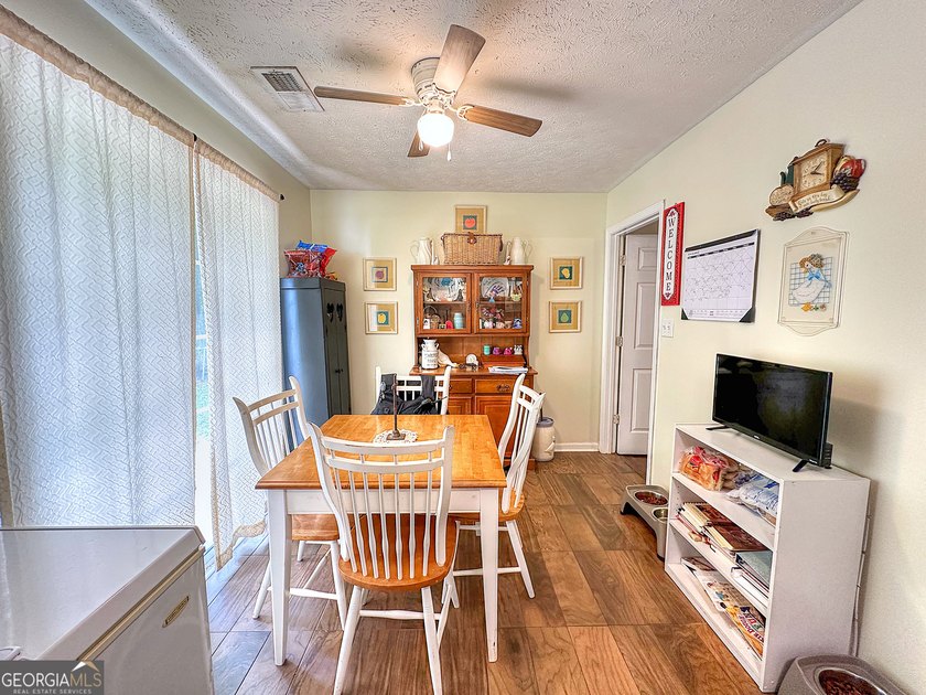 Welcome home to this charming 3-bedroom, 2-bath ranch nestled in - photo 9